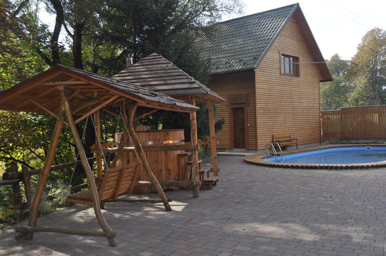 Malyvo Hotel Dilyatyn Εξωτερικό φωτογραφία