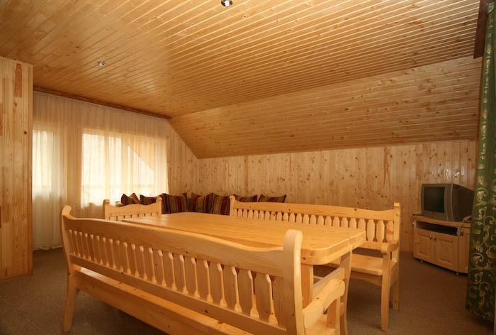 Malyvo Hotel Dilyatyn Εξωτερικό φωτογραφία