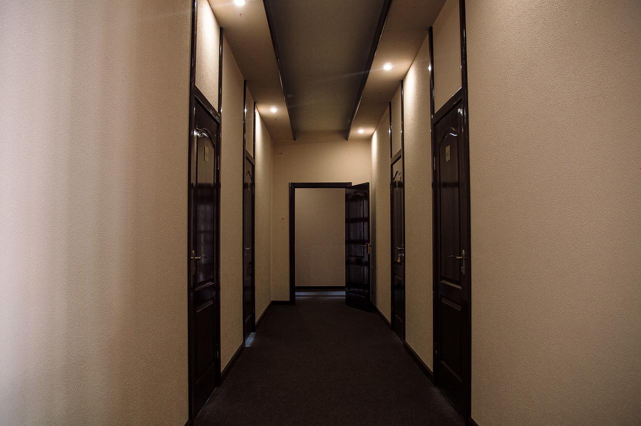 Malyvo Hotel Dilyatyn Εξωτερικό φωτογραφία