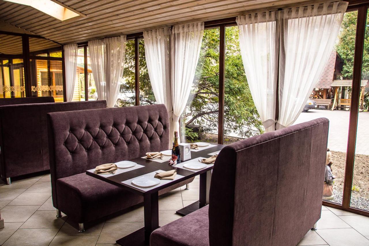 Malyvo Hotel Dilyatyn Εξωτερικό φωτογραφία